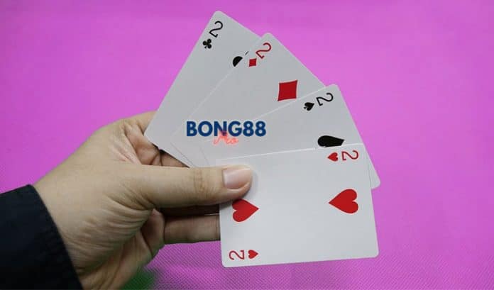 Cách chia bài lấy tứ quý đỉnh cao bằng mẹo của chuyên gia Cách chia bài lấy tứ quý