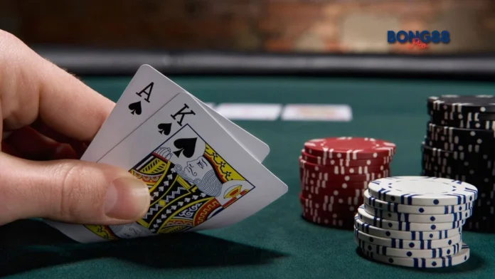 Bài rác trong Poker là gì? Cách chơi để không bị cháy túi